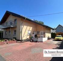 Vermietetes Zweifamilienhaus in Kölbingen mit neuwertigem Dach und zeitgemäßer Heizung.