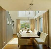 Toplage trifft Design: Ihr neuwertiges Familienhaus mit Stil und Galerie - Remseck-Pattonville