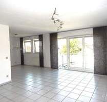 Große und helle 4 Zimmer-Wohnung mit Sonnenbalkon und 2 Tiefgaragen-Stellplätzen - Iggingen