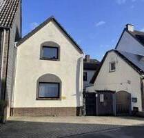 Einfamilienhaus mit Rheinblick - 349.000,00 EUR Kaufpreis, ca.  124,00 m² Wohnfläche in Wesseling (PLZ: 50389)