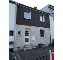 schönes grosszügiges Reihenmittelhaus in Oberhausen-Klosterhardt