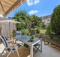 Attraktives Reiheneckhaus mit 2 Garagenstellplätzen - Stuttgart / Hedelfingen