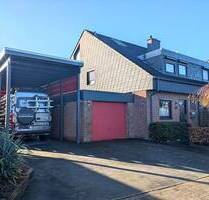 Moderne, gepflegte Doppelhaushälfte mit Garage und Wohnmobil-Carport ! - Wiefelstede Metjendorf