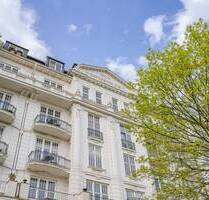 Hofweg Palais - Altbau ETW im Erdgeschoss mit sonnigem Garten und Terrasse - Hamburg Uhlenhorst