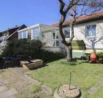 Familienfreundliches, bezugsfreies Einfamilienhaus mit großem Garten und beheiztem Wintergarten - Potsdam Eiche