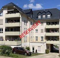 Sonnige 3-Raumwohnung im 1.OG mit großem Balkon, Wanne, Aufzug, Garage - Auerbach