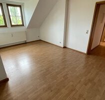 Wohnen CITY-nah im DG - Bad mit Wanne !! - Chemnitz Zentrum