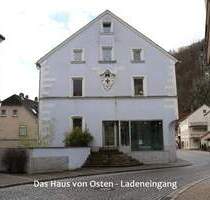 Wohn-Geschäftshaus + Garten + Nebengebäude + Parkplätze - provisionsfrei - Bad Berneck