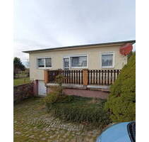 Einfamilienhaus mit Garage, 2000m² Grundstück, Stall, Werkstatt - Uckerland Kutzerow
