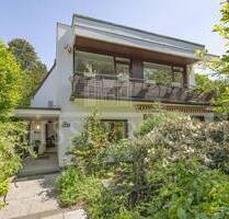 Architektur-Klassiker mit Pool mitten in Nienstedten - Hamburg