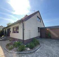 Sehr gepflegtes Einfamilienhaus (Fertighaus) mit Vollkeller, Garage und tollem Garten - Tecklenburg Ledde