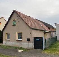 Einfamilienhaus in Großtreben - 40.000,00 EUR Kaufpreis, ca.  86,50 m² Wohnfläche in Großtreben-Zwethau (PLZ: 04886)