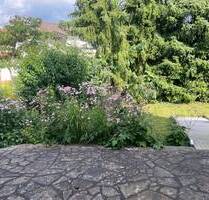 Wohnhaus mit Einliegerwohnung und großem Garten in Hanglage - Eggolsheim Bammersdorf