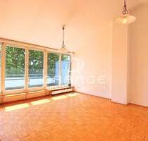 ** Leben auf zwei Ebenen - Stilvolle Maisonette mit Parkett, hohen Decken, Blick ins Grüne & EBK ** - Großmehring