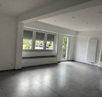 Erstbezug nach Sanierung! Moderne 2 Zi.-Wohnung mit Terrasse in einer ruhigen Wohnstrasse - Hilden