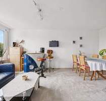 Altersgerecht!! 2-Zimmer-Wohnung mit 64 m² in zentraler Lage von Eglosheim - Ludwigsburg / Eglosheim