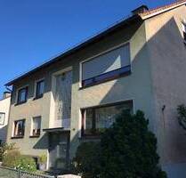 Attraktive DG-Wohnung in kleiner WE - neuwertiges Bad mit Fenster, Duschwanne, Laminat, Abstellraum - Solingen Ohligs - Innenstadt