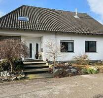 Großzügige Eigentumswohnung im Erdgeschoss mit Garten und Garage im Herzen von Wesel-Flüren