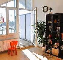 ***Zauberhafte 3 Zimmer Dachgeschosswohnung mit grossen Balkon in absolut ruhiger Lage*** - Grasbrunn / Neukeferloh