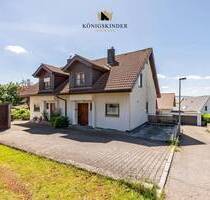 ** Auf die Lage kommt es an: Familienfreundliche Doppel-HH mit ELW, Balkon und 3 Parkplätzen ** - Ebersbach an der Fils