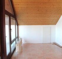 ## 4 12 Zimmer-Dachgeschoss-Wohnung mit drei Balkonen, Garage und Keller ## - Weinstadt Beutelsbach