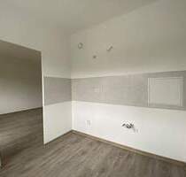 Kleine 1-Raum-Wohnung, großer Balkon! - Oschersleben