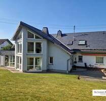 Großzügiges, gepflegtes Zwei- Dreifamilienhaus in ruhiger Waldrandlage von Wilnsdorf-Gernsdorf!