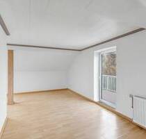 Charmantes Dachgeschoss mit Potenzial - gestalten Sie Ihr neues Zuhause selbst - Hattersheim Okriftel