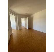 Tolle 2 RWE mit Einbauküche und Balkon - ab sofort bezugsfrei! - Görlitz Innenstadt