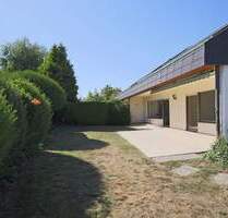 Platz für die ganze Familie - Großzügiges Haus mit schönem Garten in Nufringen