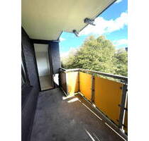 **Helle & frisch renovierte 2,5-Zimmer-Wohnung - mit Balkon & Aufzug** - Wuppertal Barmen