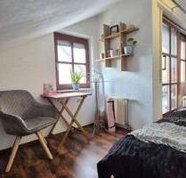 Edle 5-Zi-Wohnung mit EBK, Balkon, 2 Stellplätzen und 2 Kellerräumen - Heilbronn Sontheim - Ost