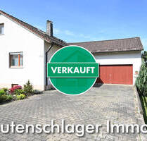 Inmitten der lebenswerten Gemeinde Sengenthal! Einfamilienhaus mit Doppelgarage und Nebengebäude