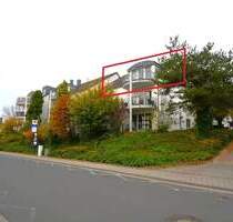 Moderne Dachgeschosswohnung mit Balkon, Parkplatz, Garage und schöner Aussicht in Weitersburg