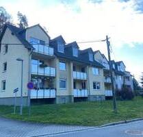 ländliche, charmante 2-RWE mit Balkon im Dachgeschoss in Bernstadt auf dem Eigen !