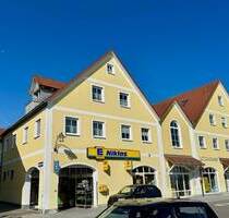 Hochinteressantes Immobilienpaket (2 Einheiten) - Bestlage direkt am Marktplatz! - Stamsried