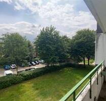Helle, gut aufgeteilte 2 Zimmer mit Balkon und PKW-Stellplatz in ruhiger Lage Gartenstadt-Vahr - Bremen Gartenstadt Vahr
