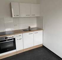 Renovierte und geräumige 1-Zimmer-Wohnung mit Einbauküche im Stadtteil Rennweg - Sulzbacher Straße - Nürnberg