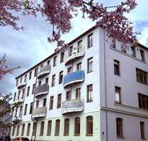 Zentrumsnah! 1,5-Raum-Whg. mit Balkon + Fahrstuhl rollstuhlgerecht; vermietet! - Zwickau Bahnhofsvorstadt