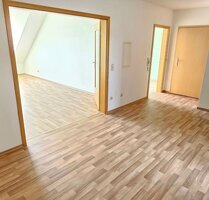 Attraktive geräumige 2 Zimmer Wohnung mit herrlichen Balkon und schönen Aussichten - Weiden in der Oberpfalz Hammerweg