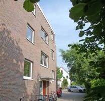 Modernisierte Hochparterrewohnung mit gelungener Raumaufteilung und Südwest- Loggia in beliebter Wohnlage in Oldenburg- Donnerschwee zentrumsnah