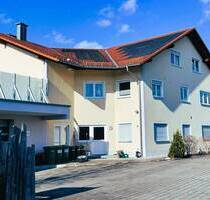 Attraktive Immobilie, mit zwei modernen Wohneinheiten & großer Gewerbefläche, Bestlage in Diepersdorf, Nürnberger Land - Leinburg