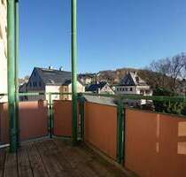 Geräumige, helle 4-Raum-Wohnung mit Balkon und Pkw-Stellplatz - Burkhardtsdorf