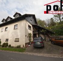 PREIS GESENKT! Großes Zweifamilienhaus mit viel Platz, in einem ruhigen Ortsteil von Bad Rodach!