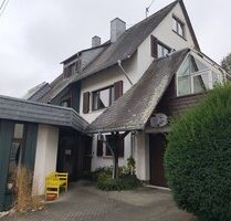 Repräsentatives Haus mit 11 Zimmer und vermietete Arztpraxis - Idar-Oberstein