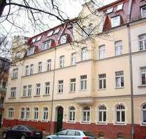 Über den Dächern von Zwickau! Helle 4RW-DG-Whg., Kü + Bad mit Fenster, Gäste-WC, Loggia, vermietet - Zwickau-Pölbitz