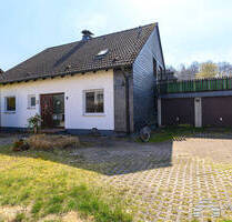 Freistehendes Ein-Zweifamilienhaus - Garten - Terrasse - Balkon - Garagen - - Hagen Dahl