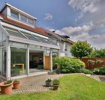Ein elegantes Zuhause zum Wohlfühlen - Schlaitdorf