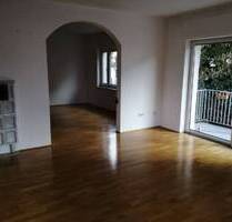 Stilvolle 3 Zi EG Wohnung mit EBK und direktem Zugang zum Garten in ruhiger Sackgasse - Nürnberg Zerzabelshof