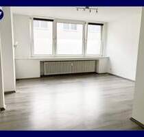 Modernes 1-Zimmer-Apartment, renoviert, offener Kochbereich, Schlafnische, Wandschrank,Tageslichtbad - Oberhausen Altstadt-Mitte
